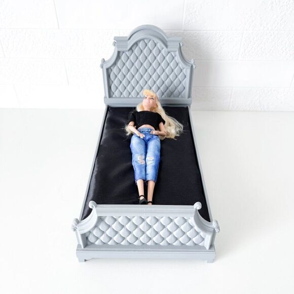 Gray Tufted Miniature Chesterfield Bed Queen Size 1:6 Scale Barbie Dollhouse - Picture 5 of 6